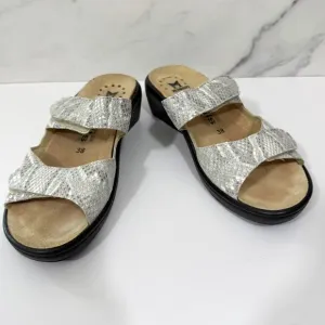 Mephisto Women Mobils Geva Sandals Sz 38 / 7.5 Strappy Leather Python Gray Cream