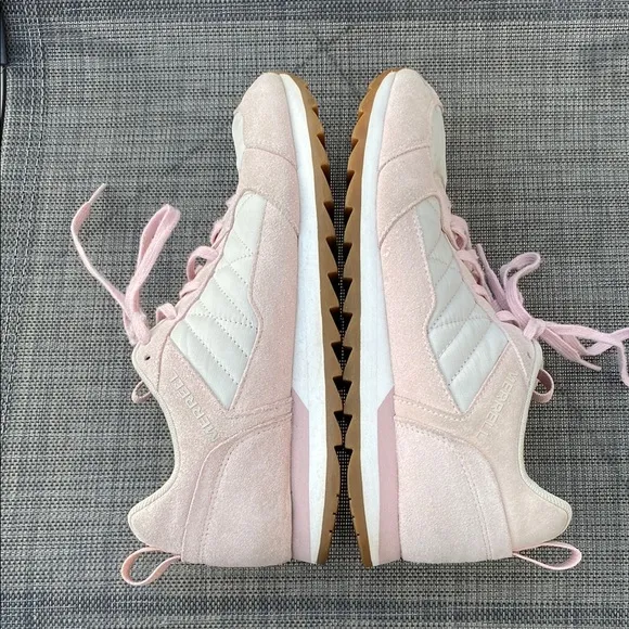 Merrell Alpine Women's Pink and White Sneakers Lace-up Women’s Size 10