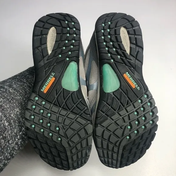 Merrell Castle Rock performance shoes size 6.5