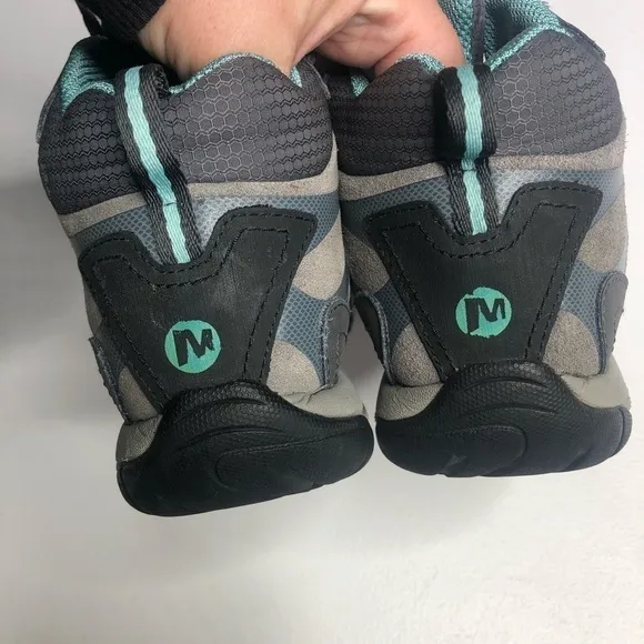 Merrell Castle Rock performance shoes size 6.5