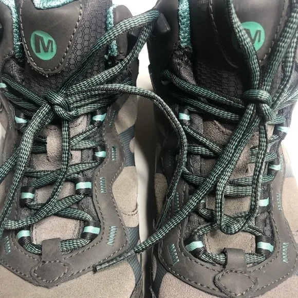Merrell Castle Rock performance shoes size 6.5
