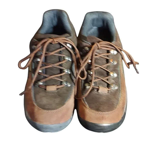 Merrell Cortina Brown Leather Waterproof Hiking Boots  Rugged Design Lace Up