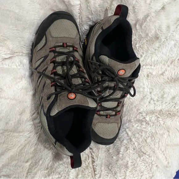 Merrell Men's sz 12 Hiking Shoes boots low top vibram soles waterproof rugged