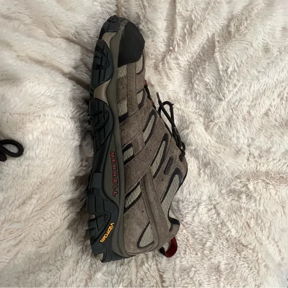 Merrell Men's sz 12 Hiking Shoes boots low top vibram soles waterproof rugged