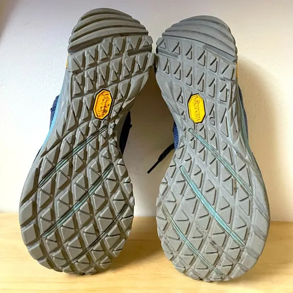 Merrell Women's Mag-9 Trail Running Shoe - Sz. 6