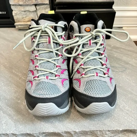 Merrell Women’s Size 7.5 Moab 3 Mid Monument/Fuchsia Hiking Boots NEW