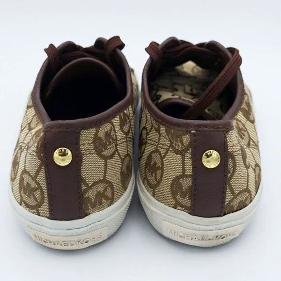 Micheal Kors Logo Shoes Size(8.5)