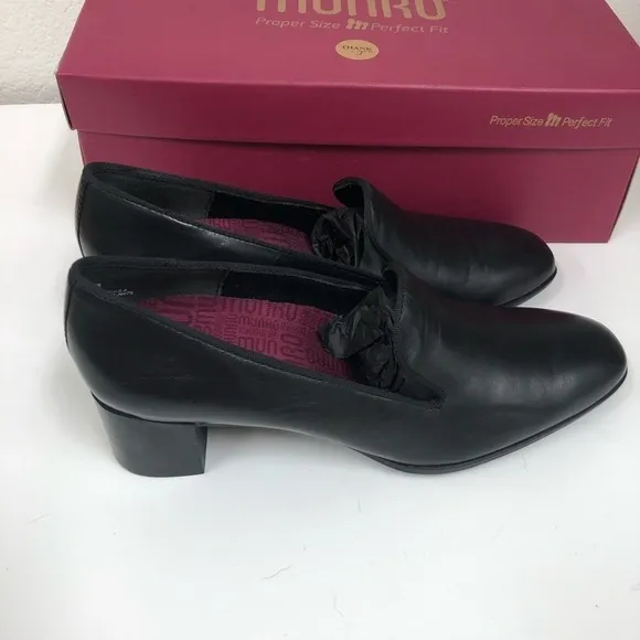 Munro Allee Black Kid Leather Womens 9 M block heels Shoes Career Business offic