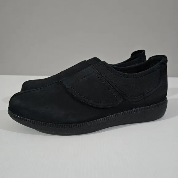 Munro Janis Sneaker Slip On Shoe Black Nubuck Leather Size 7.5