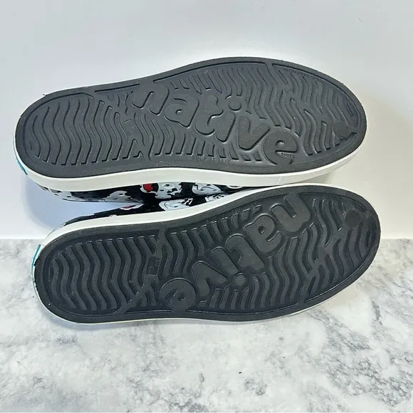 Native Disney Mickey Mouse Jefferson EVA clogs slip on shoes unisex women’s 6