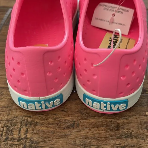 Native Shoes Jefferson Sugarlite Floyd Pink Shell White Girls Size J 5 Women 7