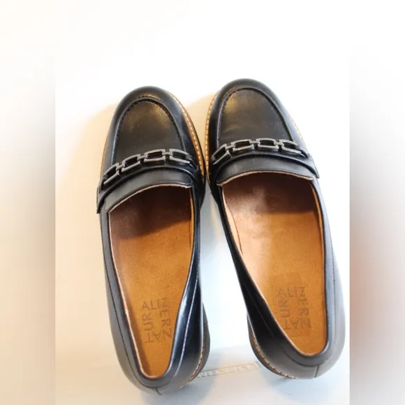 Naturalizer Cabana Lug Sole Slip on Loafer Lightweight Womens Black Shoes Size 9