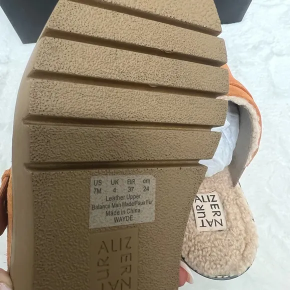 Naturalizer Women's Wayde Mules Golden Maple Suede 7M New