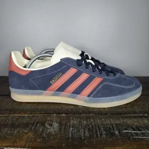 NEW Adidas Gazelle Indoor Mens Size 10.5 Low Top Shoes Sneaker Suede Blue JH5404