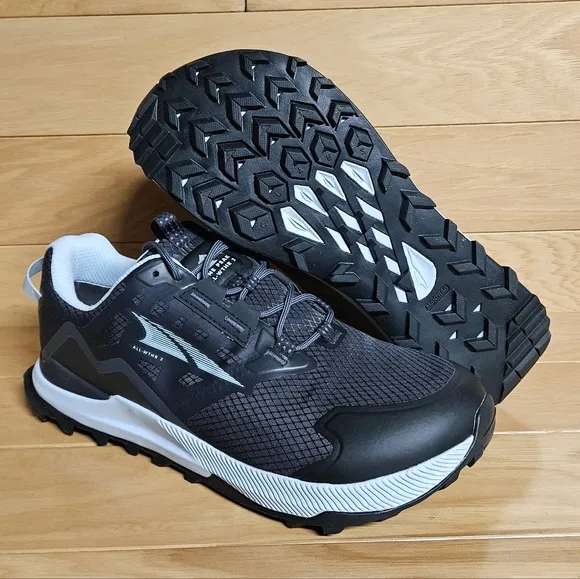 NEW Altra Lone Peak ALL-WTHR Low 2 Trail-Running Shoes Women's