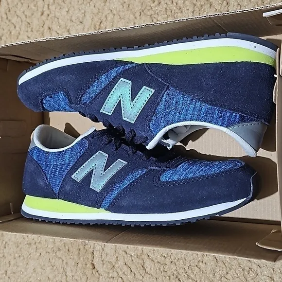 New Balance 420 Series Low Top Sneakers Shoes Size 7.5 NWT