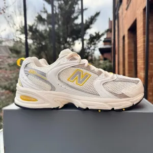 New Balance 530 Sneaker Shoes in Metallic Yellow White Womens