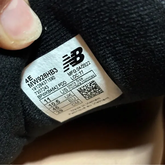 New Balance 928v3 Hook Loop Leather Sneakers Mens Size 11 4E Comfort Shoes Black