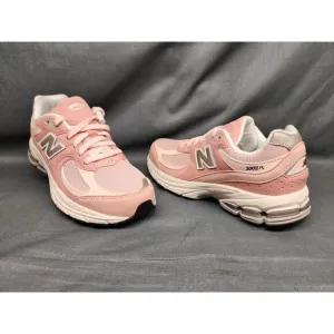 New Balance Girls 2002 Sneakers GC2002SK Pink White Size 6 NEW IN BOX!