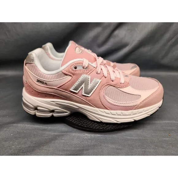 New Balance Girls 2002 Sneakers GC2002SK Pink White Size 6 NEW IN BOX!