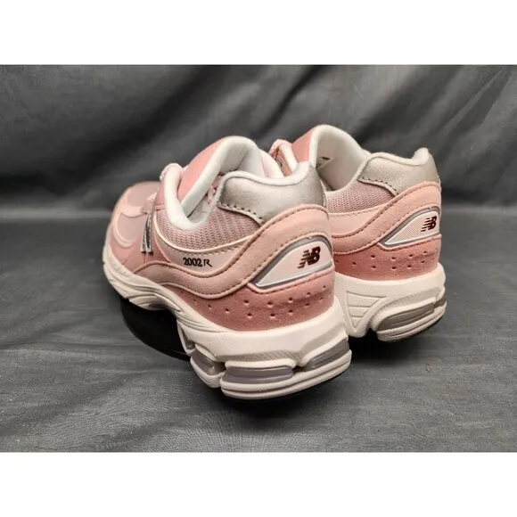 New Balance Girls 2002 Sneakers GC2002SK Pink White Size 6 NEW IN BOX!