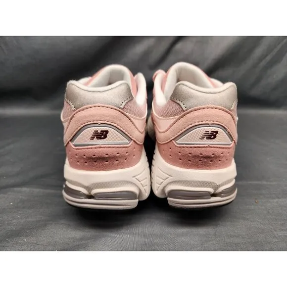 New Balance Girls 2002 Sneakers GC2002SK Pink White Size 6 NEW IN BOX!
