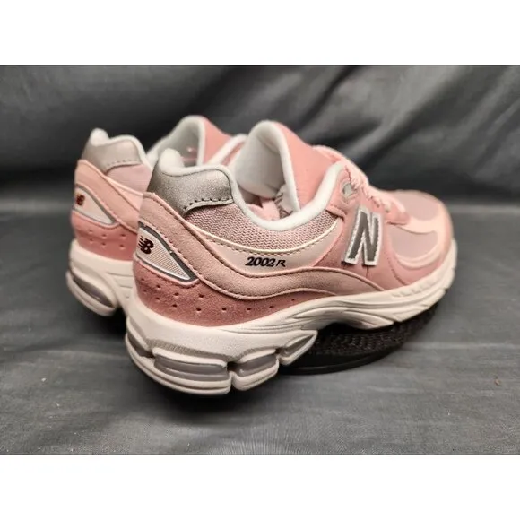 New Balance Girls 2002 Sneakers GC2002SK Pink White Size 6 NEW IN BOX!