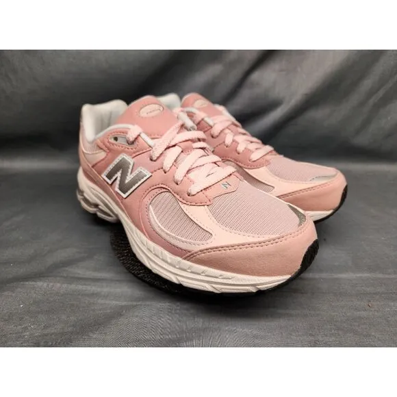 New Balance Girls 2002 Sneakers GC2002SK Pink White Size 6 NEW IN BOX!