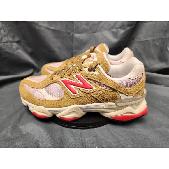 New Balance Girls 9060 Sneakers GC9060VD Beige Pink Size 7 NEW NO BOX!