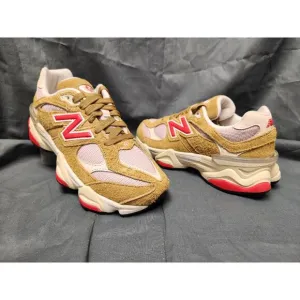 New Balance Girls 9060 Sneakers GC9060VD Beige Pink Size 7 NEW NO BOX!