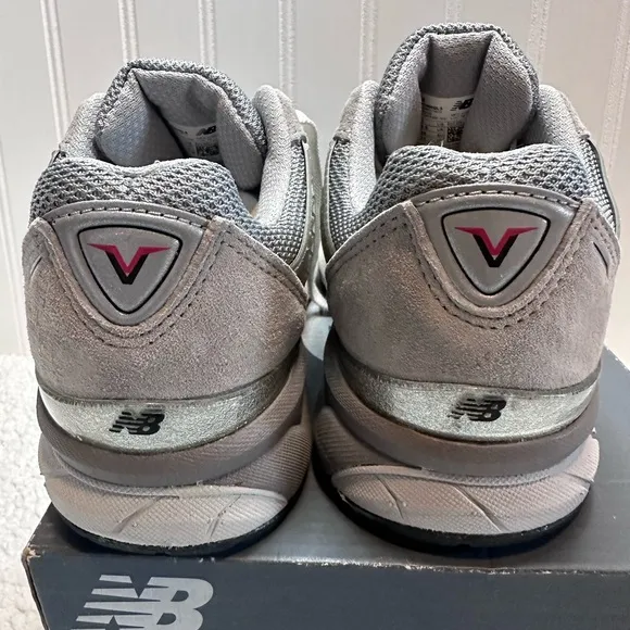 New Balance® Kids 990V5 Launch running shoes. Sneaker features a durable size 3