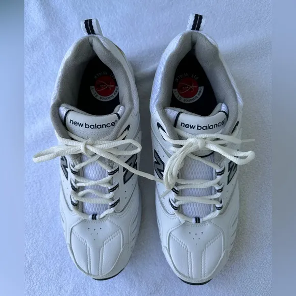 New Balance Mens 9D Women’s 10.5W 845 Walking Shoes White Gray Low Top L…