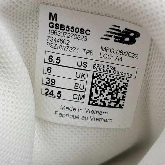 New Balance NB550 Sneaker Shoes Boys 6.5M Sea Salt Teal Low Top Lace Up