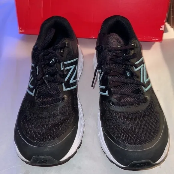 New Balance running W840BM5 black lace up sneakers Sz 11 1/2