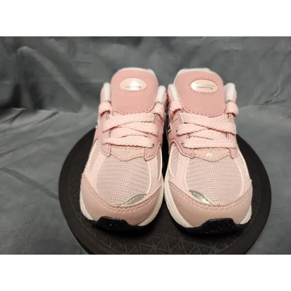New Balance Toddlers 2002 Sneakers IC2002SK Lace Up Pink Size 5 NEW IN BOX!