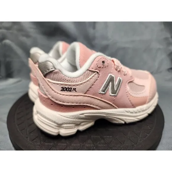 New Balance Toddlers 2002 Sneakers IC2002SK Lace Up Pink Size 5 NEW IN BOX!