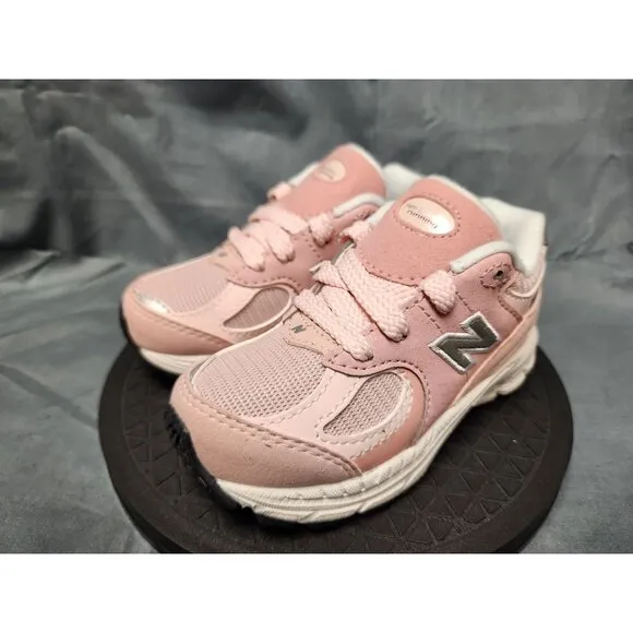 New Balance Toddlers 2002 Sneakers IC2002SK Lace Up Pink Size 5 NEW IN BOX!