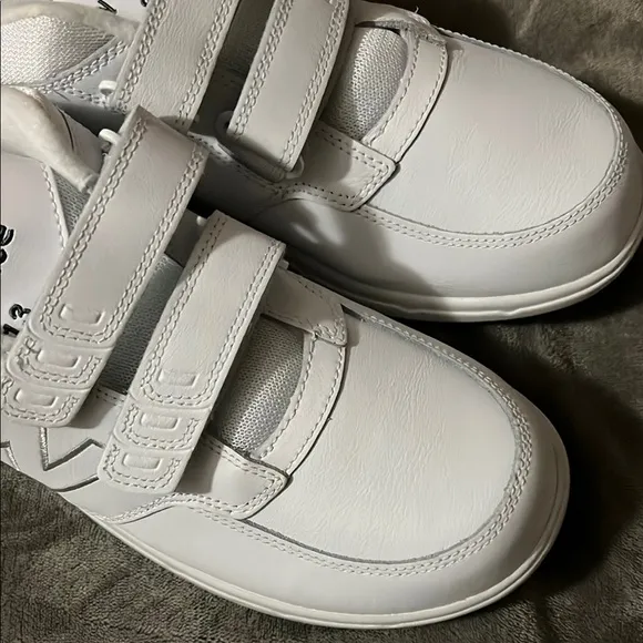 New Balance White Athletic Shoes with straps