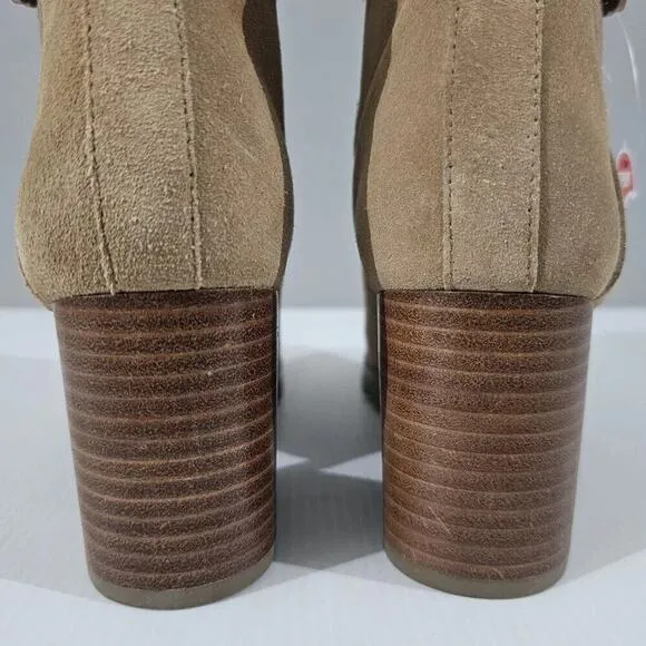 NEW Blondo Tamzin Ankle Bootie Waterproof Heeled Boot Tan Suede Size 9