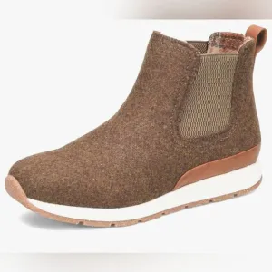 New b.o.c. Womens Kara Soft Wool Ankle pull on Chelsea Boots shoes Brown size 7M