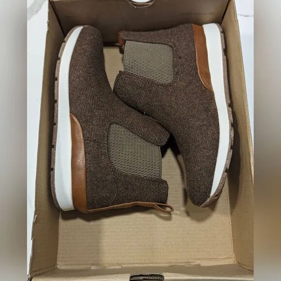 New b.o.c. Womens Kara Soft Wool Ankle pull on Chelsea Boots shoes Brown size 7M