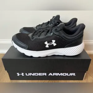 NEW Boy’s Under Armour Charged Escape 4 Big Kids' Running Shoes, Size 6