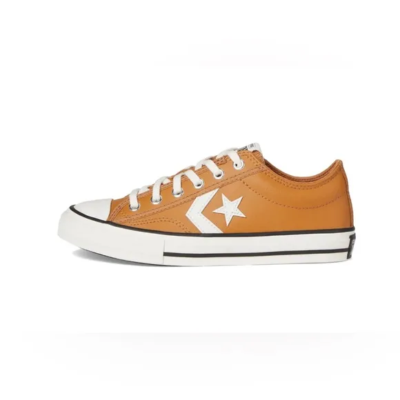NEW IN BOX Converse Star Player 76 Leather Sneakers - Youth sz 5; Women size 6.5