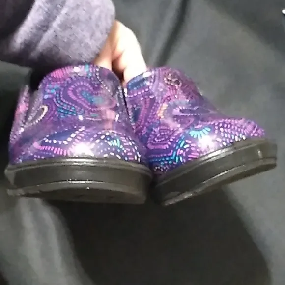 New In Box Women's Easy Works Cosmic Purple &amp; Black Slip-On Clogs  shoes  Size 8