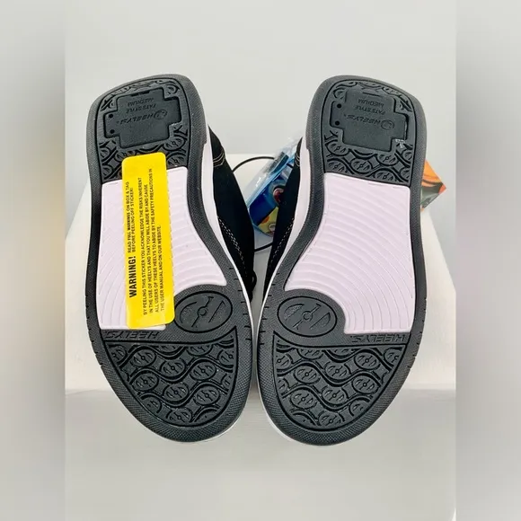 🌹New Listing🌹NWT Heelys Propel 2.O Black/Rainbow Foil Skate Shoes with Wheels