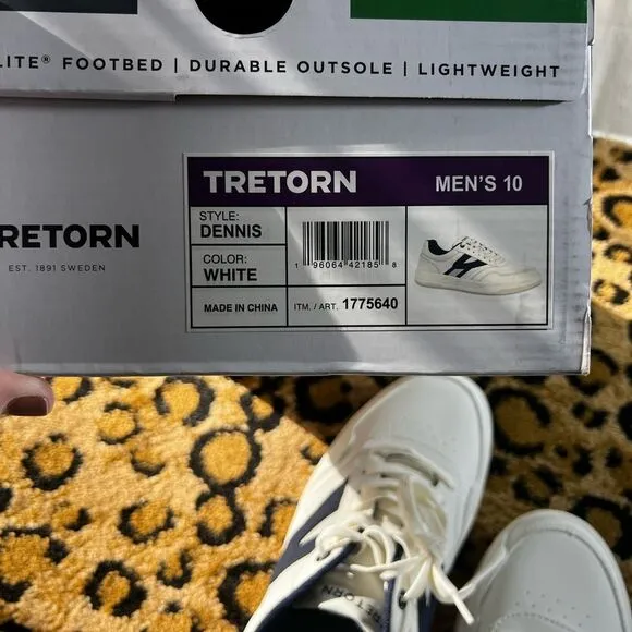 New men's Tretorn Dennis shoes. Size 10. ‎ White and Navy. All man made material