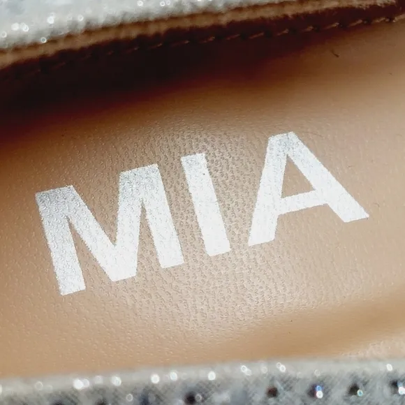 New MIA Ciana Pointed Toe Rhinestone Pump Shoes F983