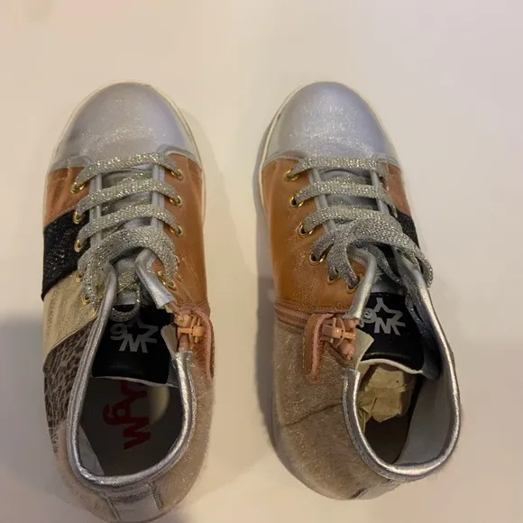 NEW Naturino w6yz crazy metallic animal print high top sneakers