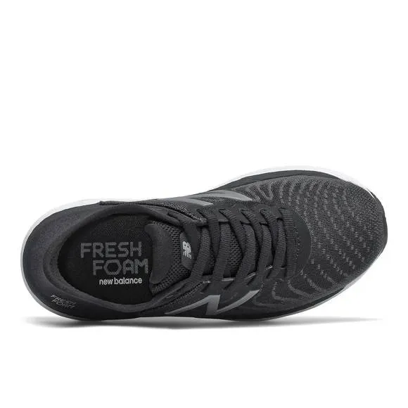 NEW NEW BALANCE kids fresh foam 860v11 running shoes in black/white