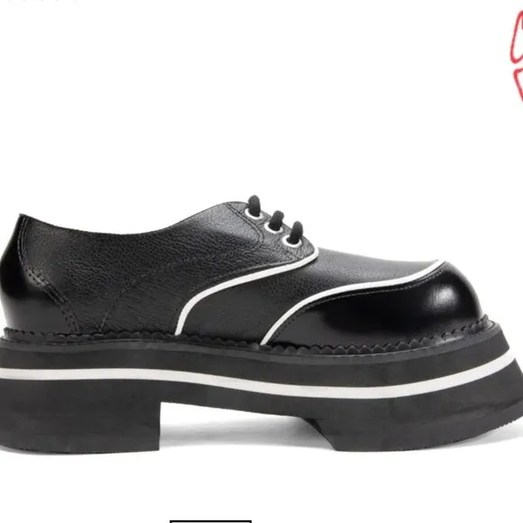 NEW NIB Fluevog Fresh Vogs FV1 Vintage Style Lace Ups Black White Size 7 RETRO